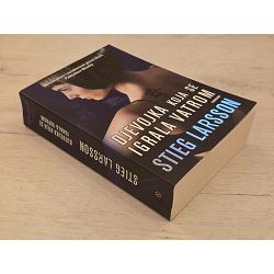 djevojka-koja-se-igrala-vatrom-stieg-larsson-67910-f48_69452.jpg