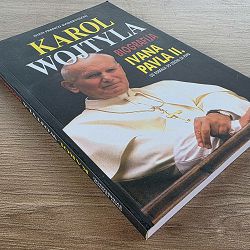 karol-wojtyla-biografija-ivana-pavla-ii-od-rodenja-do-izbora-32794-x309-33_66813.jpg