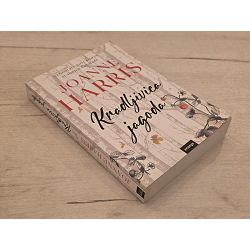 kradljivica-jagoda-joanne-harris-5706-x299-38_68346.jpg