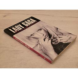 lady-gaga-u-potrazi-za-slavom-paul-lester-30319-x420-7_68511.jpg