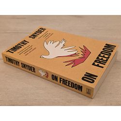 on-freedom-timothy-snyder-79898-x302-24_64240.jpg