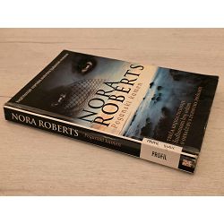 poganski-kamen-nora-roberts-otpis-16940-x412-21_63638.jpg