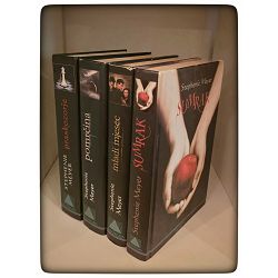 Sumrak saga: Sumrak/ Mladi mjesec/ Pomrčina / Praskozorje Stephenie Meyer