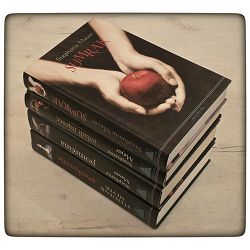 sumrak-saga-sumrak-mladi-mjesec-pomrcina-praskozorje-stephen-60439-set-1333_73147.jpg