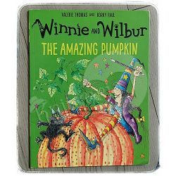 Winnie and Wilbur: The Amazing Pumpkin Valerie Thomas and Korky Paul