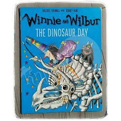 Winnie and Wilbur: The Dinosaur Day Valerie Thomas and Korky Paul