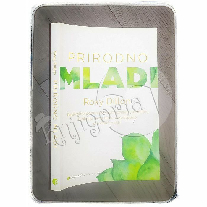 Prirodno mladi Roxy Dillon