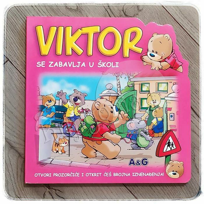 Viktor se zabavlja u školi